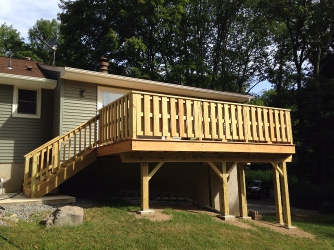 Deck with Privacy Fence